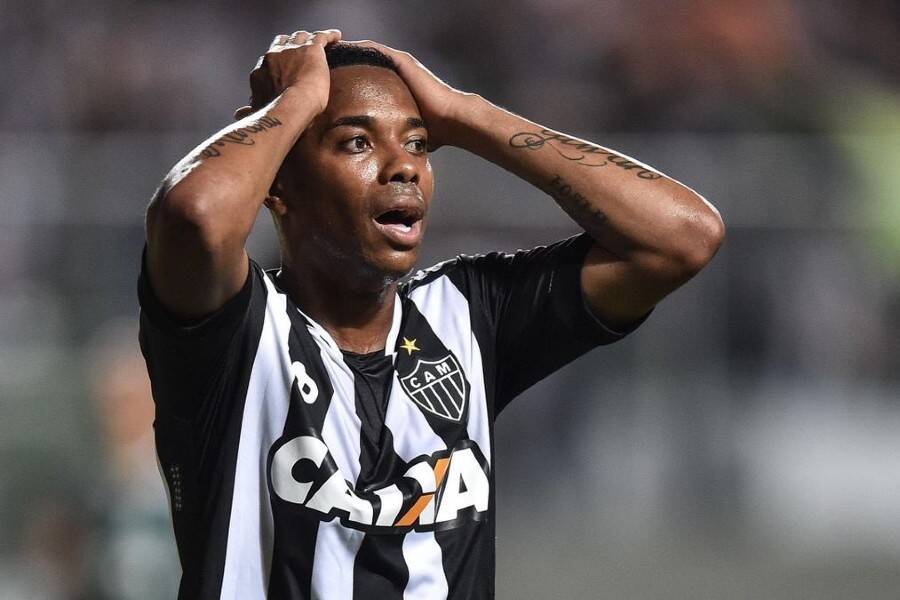 79938347-robinho.jpg