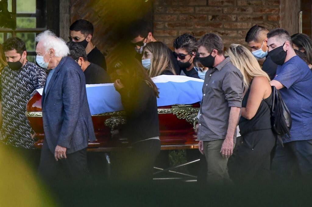 ade678ea-funeral-de-diego-maradona-afp..jpg