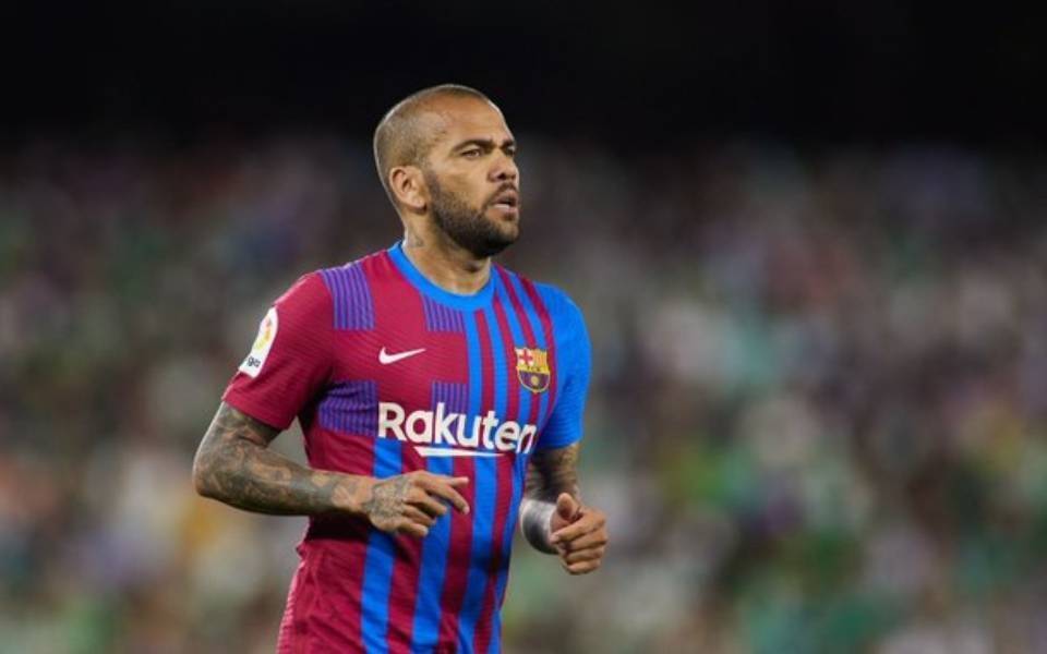 Dani-Alves-4.jpg
