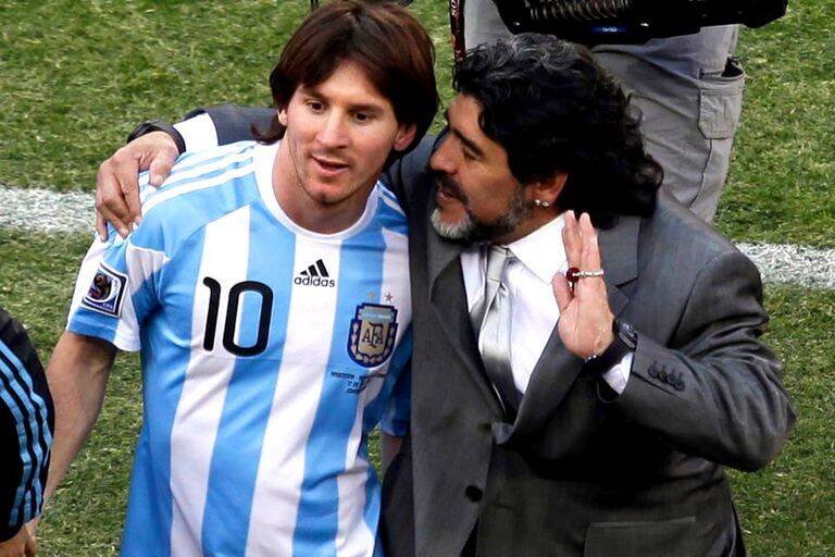 eb2de977-maradona-messi..jpeg