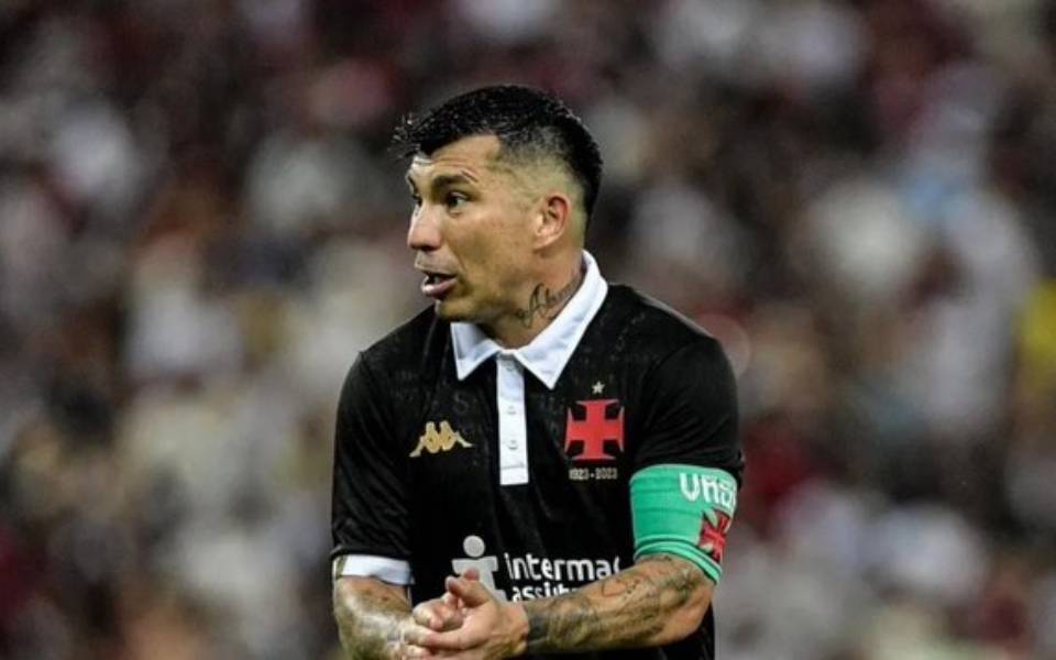 Gary-Medel-3.jpg