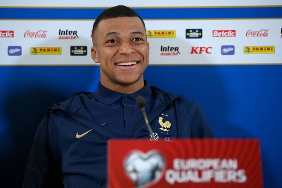 Mbappe-macron.jpg