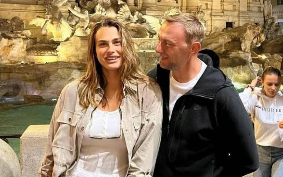 Sabalenka-pareja.jpg